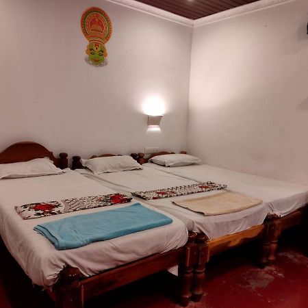 Marari Das Beach Villa Mararikulam Exterior photo