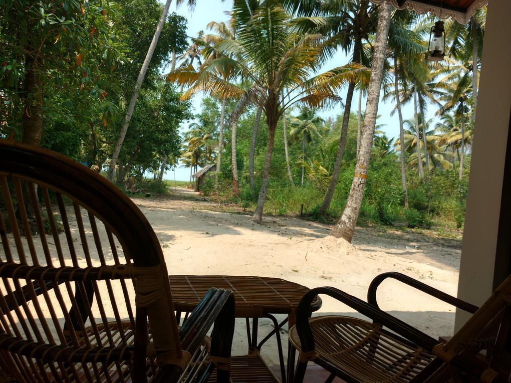Marari Das Beach Villa Mararikulam Exterior photo